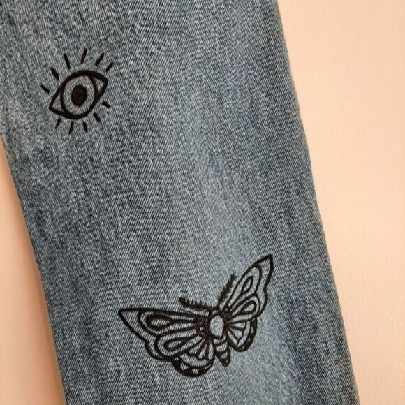 Rustler Blue High Rise Women Jeans with Black Graphics - Picture 13 of 16